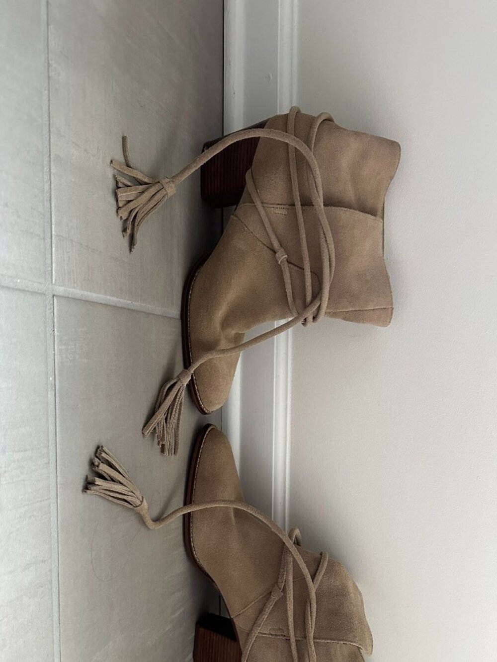 Suede boots with great tie detail